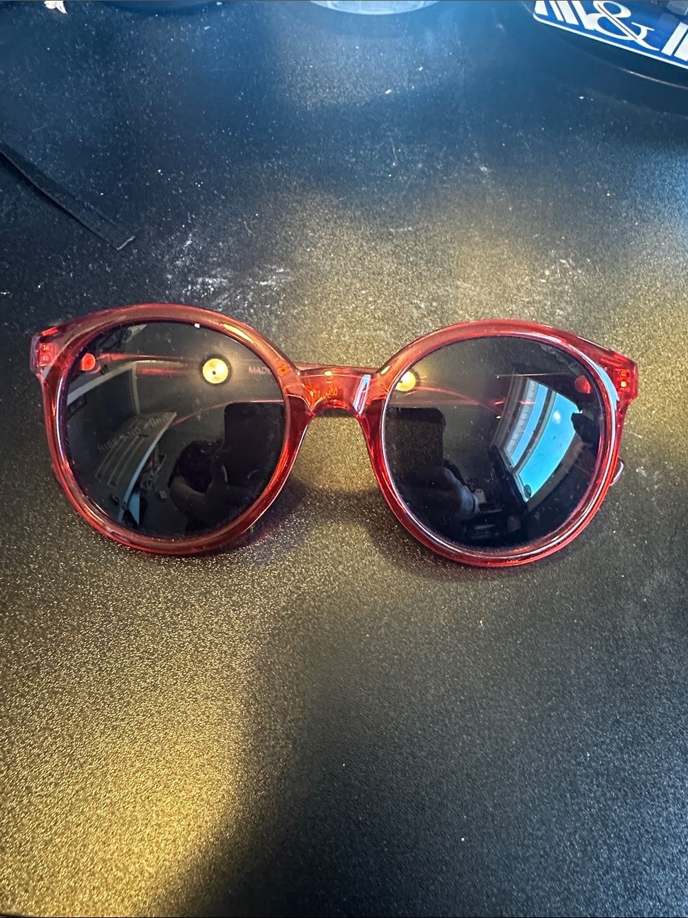 Round Frame Sunglasses in Red